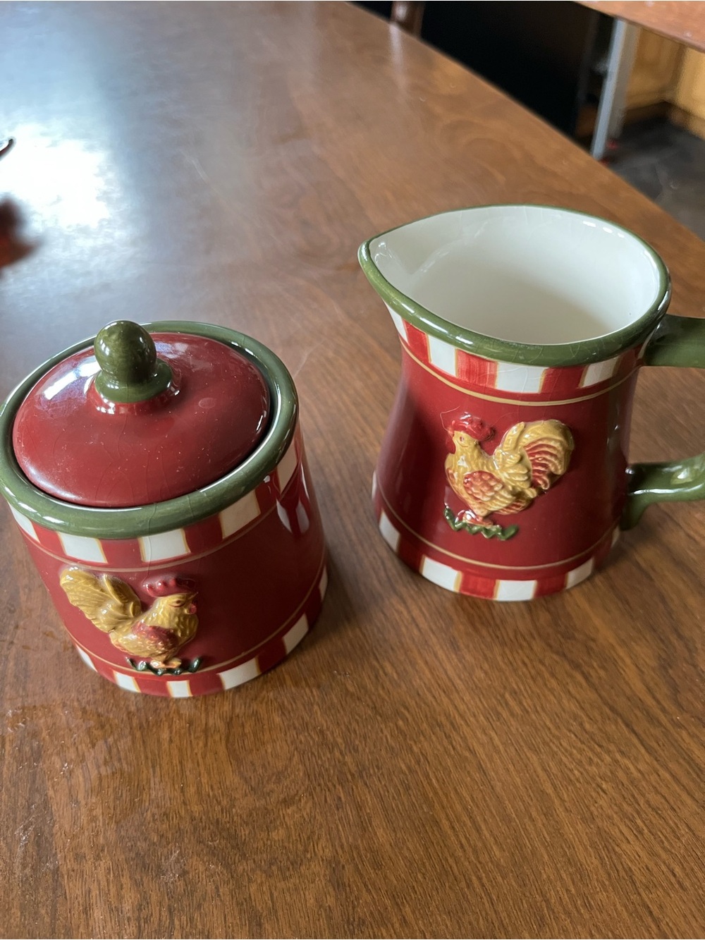 Red Rooster Ceramic Creamer and Sugar Set - Park Design brand